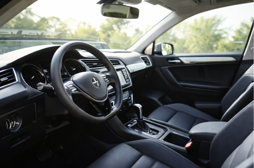 Interieur kleine bestelbus